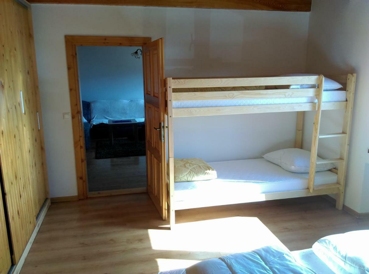Apartman Pod Kalvariou - Rodinny Dom บันสกา ชีอาว์นีซา ภายนอก รูปภาพ