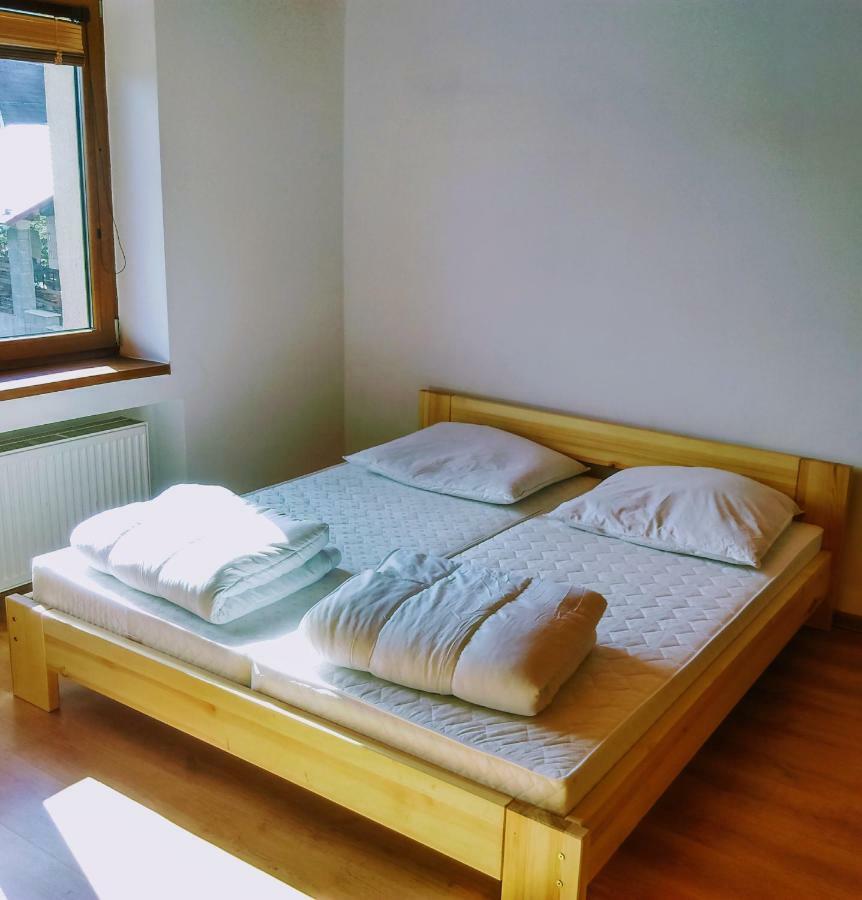 Apartman Pod Kalvariou - Rodinny Dom บันสกา ชีอาว์นีซา ภายนอก รูปภาพ