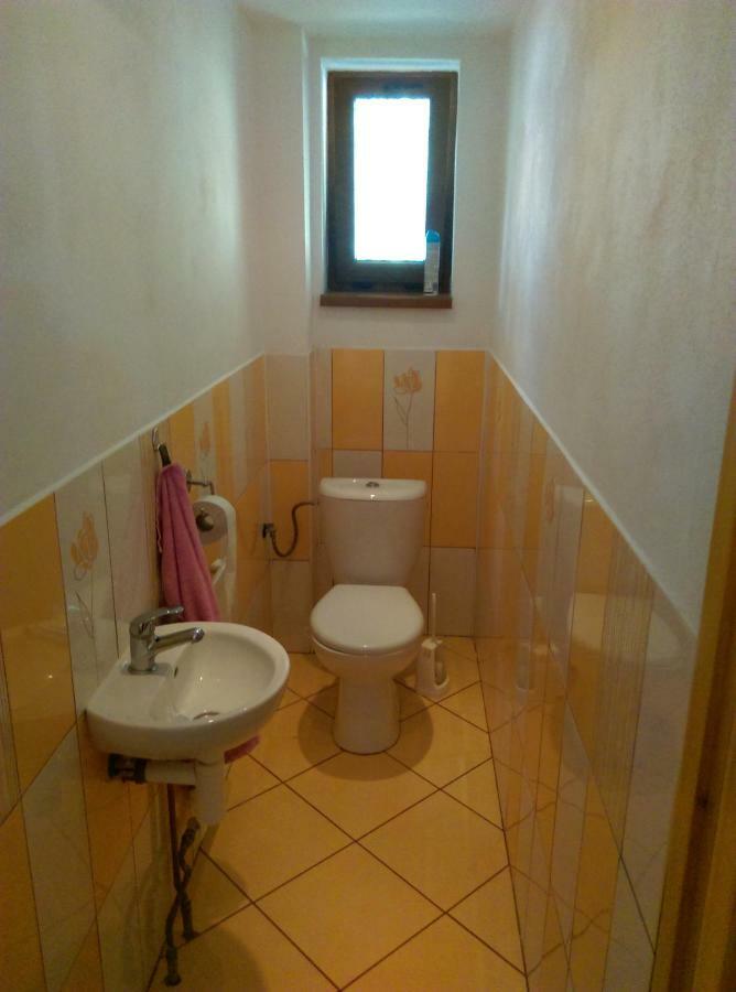 Apartman Pod Kalvariou - Rodinny Dom บันสกา ชีอาว์นีซา ภายนอก รูปภาพ