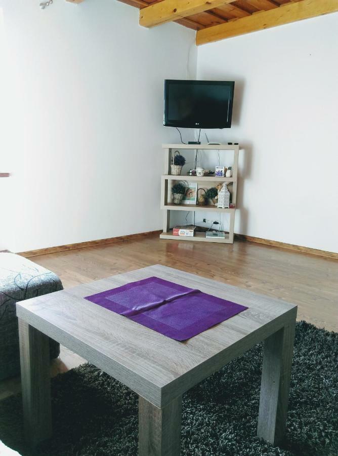 Apartman Pod Kalvariou - Rodinny Dom บันสกา ชีอาว์นีซา ภายนอก รูปภาพ