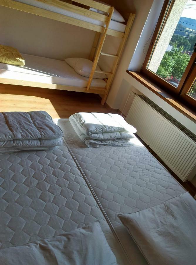 Apartman Pod Kalvariou - Rodinny Dom บันสกา ชีอาว์นีซา ภายนอก รูปภาพ